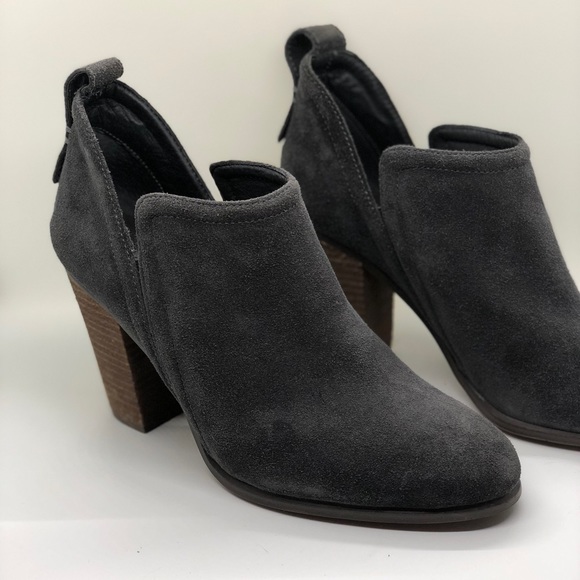 Vince Camuto suede booties - Picture 3 of 6